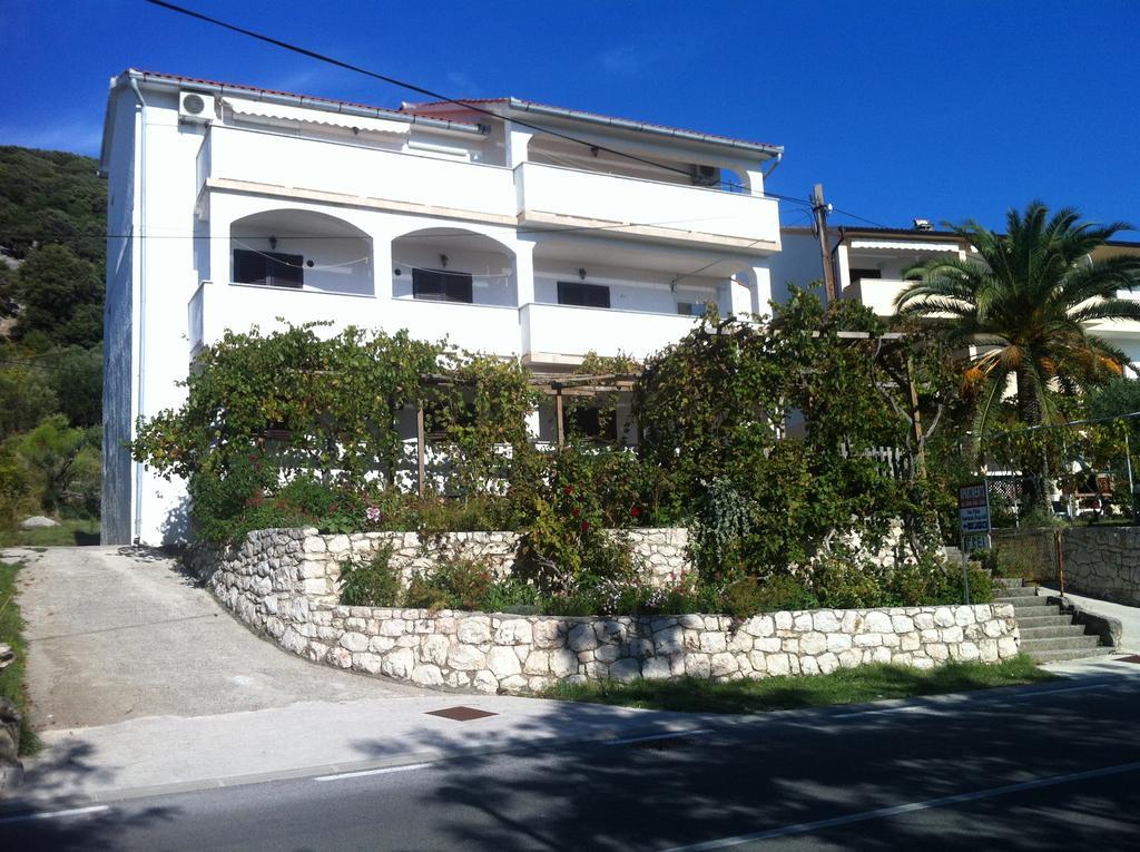 Pljesa Apartments Supetarska Draga Buitenkant foto